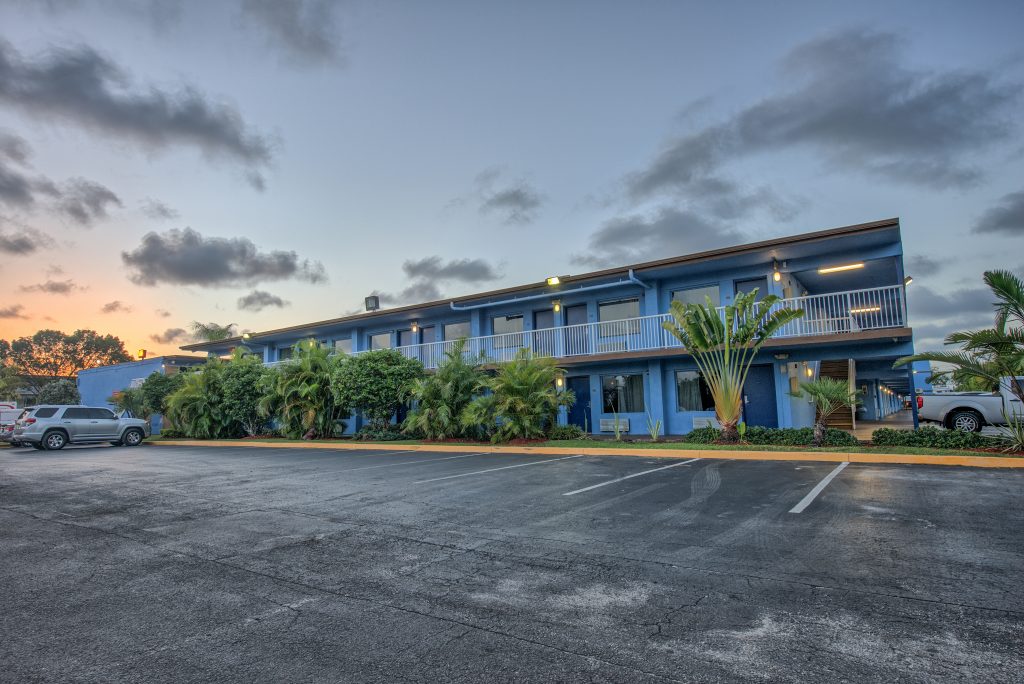 Fort Lauderdale Cruise Port Hotel is a Staple of the Returning Exterior Corridor Style